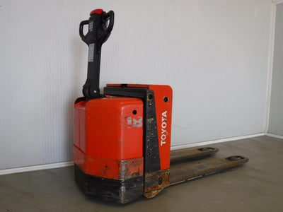 Toyota 7PM18, 7PM20 Pallet Truck (SN. from 963650) Operators Manual (243224-040)
