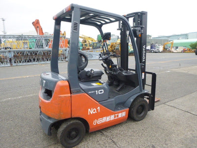 Toyota 8FD10, 8FD15, 8FD18, 8FD20, 8FD25,-30, 8FDJ35, 8FDK20,-25,-30 Diesel Forklift Truck Service Repair Manual