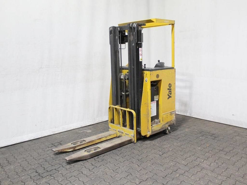 Yale MS12S, MS15S Electric Pallet Stacker B855 Series Spare Parts Manual (Europe) Yale MS12S, MS15S Electric Pallet Stacker B855 Series Spare Parts Manual (Europe)